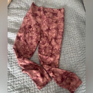 Athleta Salutation 7/8 Maroon Tie-Dye Leggings